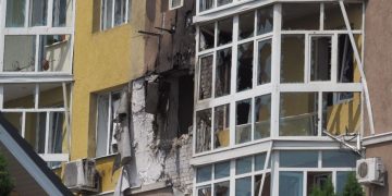 Опубликованы кадры прилета беспилотника в жилой дом в воронеже