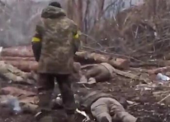 СРОЧНО: Российские оккупанты расстреляли еще 6 украинских военнопленных